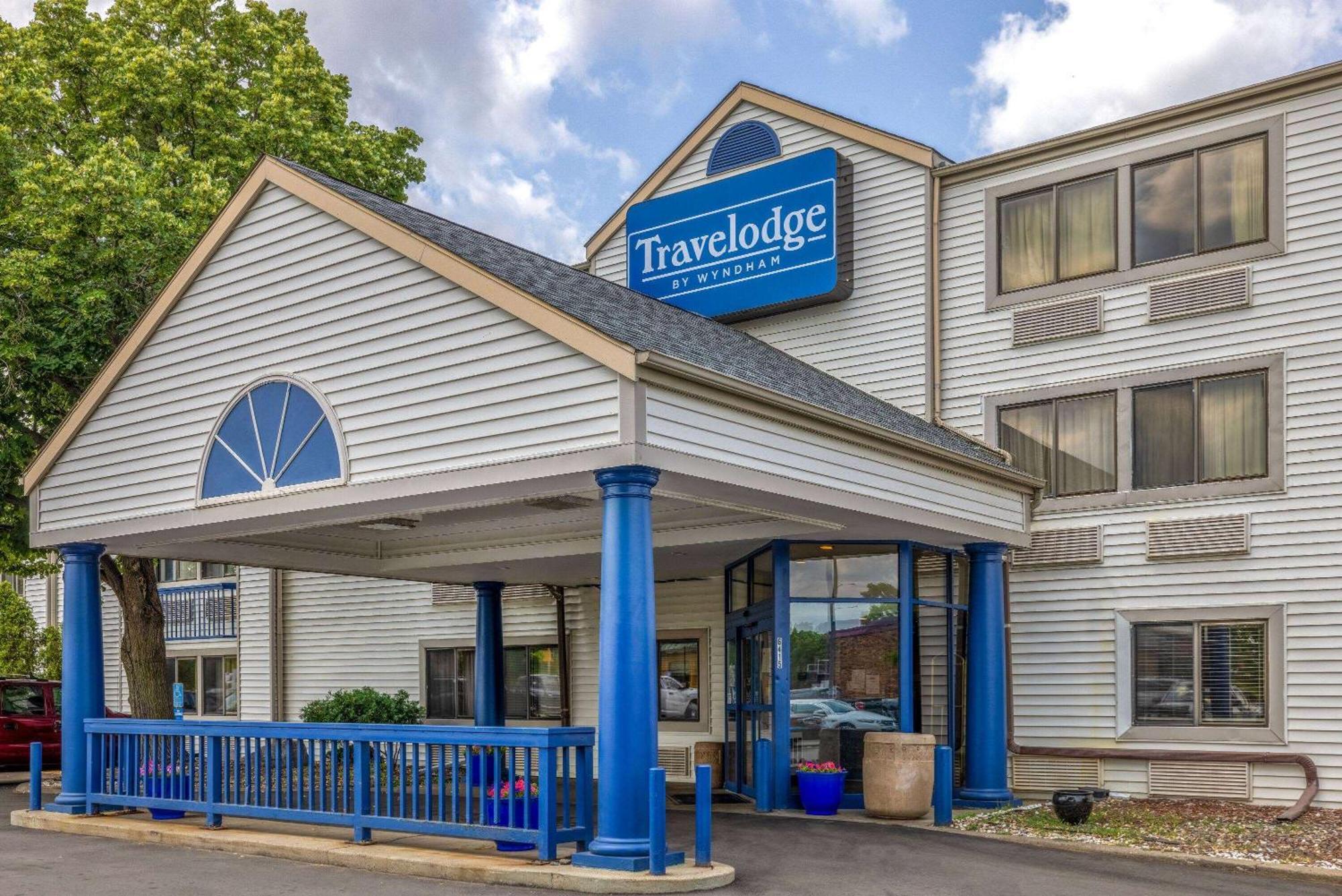 Travelodge By Wyndham Бруклин Сентър Екстериор снимка